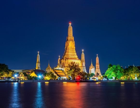 20230925084459_[fpdl.in]_wat-arun-temple-bangkok-thailand_335224-972_large